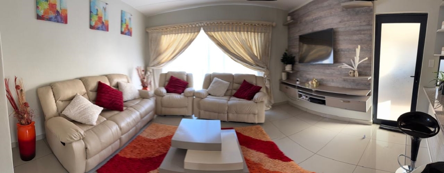 To Let 3 Bedroom Property for Rent in Jackaroo Park Mpumalanga