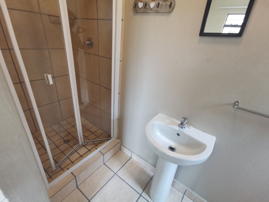To Let 1 Bedroom Property for Rent in Nelspruit Ext 29 Mpumalanga