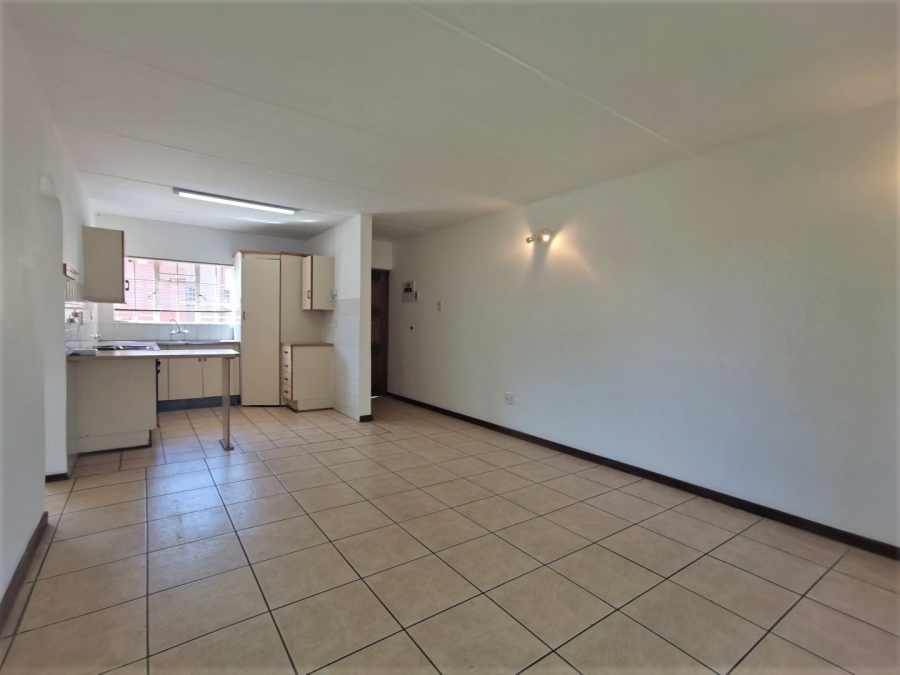 To Let 2 Bedroom Property for Rent in Nelspruit Ext 11 Mpumalanga