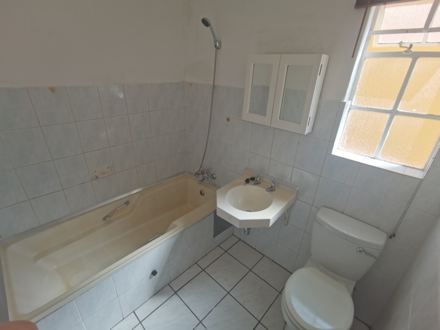 To Let 2 Bedroom Property for Rent in Nelspruit Ext 11 Mpumalanga