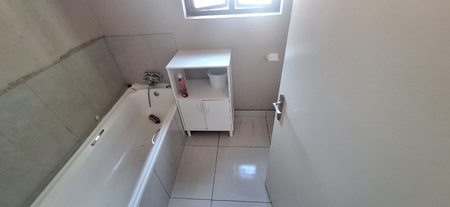 To Let 3 Bedroom Property for Rent in Riverside Park Mpumalanga