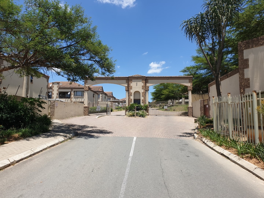 To Let 2 Bedroom Property for Rent in Stonehenge Ext 1 Mpumalanga