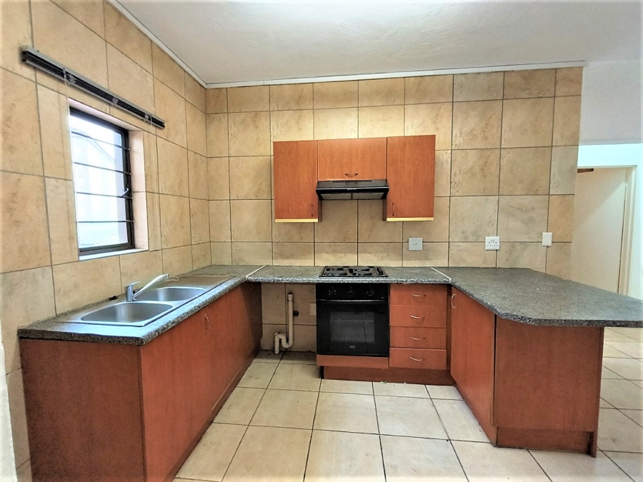 To Let 2 Bedroom Property for Rent in Stonehenge Ext 1 Mpumalanga