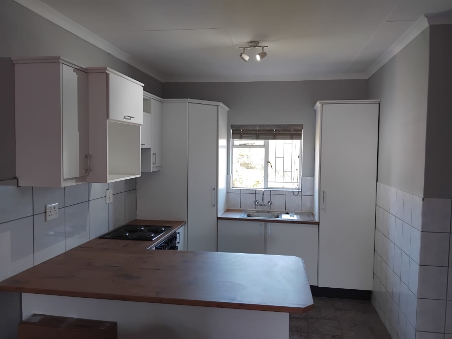 To Let 2 Bedroom Property for Rent in Sonheuwel Mpumalanga