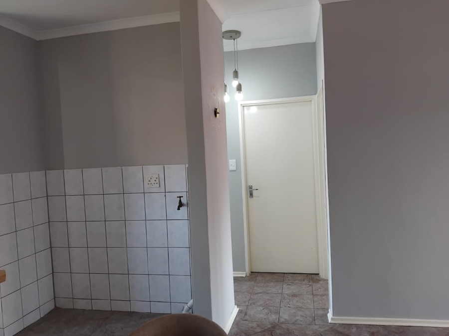 To Let 2 Bedroom Property for Rent in Sonheuwel Mpumalanga