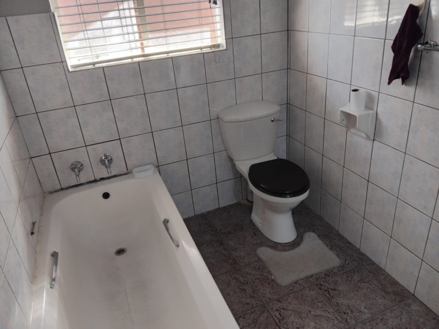 To Let 2 Bedroom Property for Rent in Sonheuwel Mpumalanga