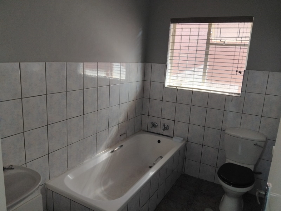To Let 2 Bedroom Property for Rent in Sonheuwel Mpumalanga