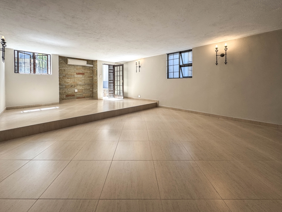 6 Bedroom Property for Sale in Sonheuwel Ext 1 Mpumalanga