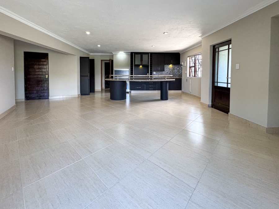 6 Bedroom Property for Sale in Sonheuwel Ext 1 Mpumalanga