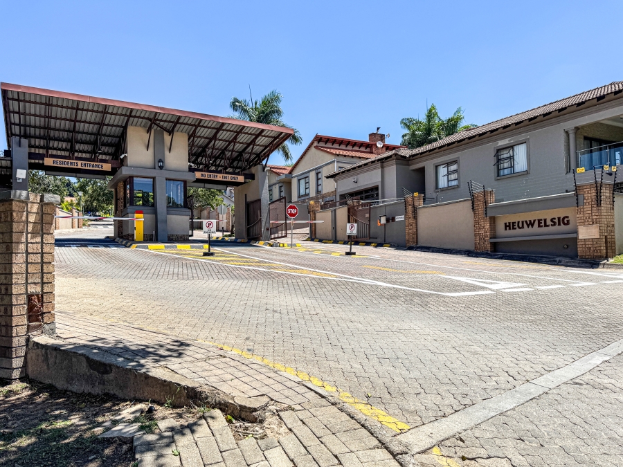 6 Bedroom Property for Sale in Sonheuwel Ext 1 Mpumalanga