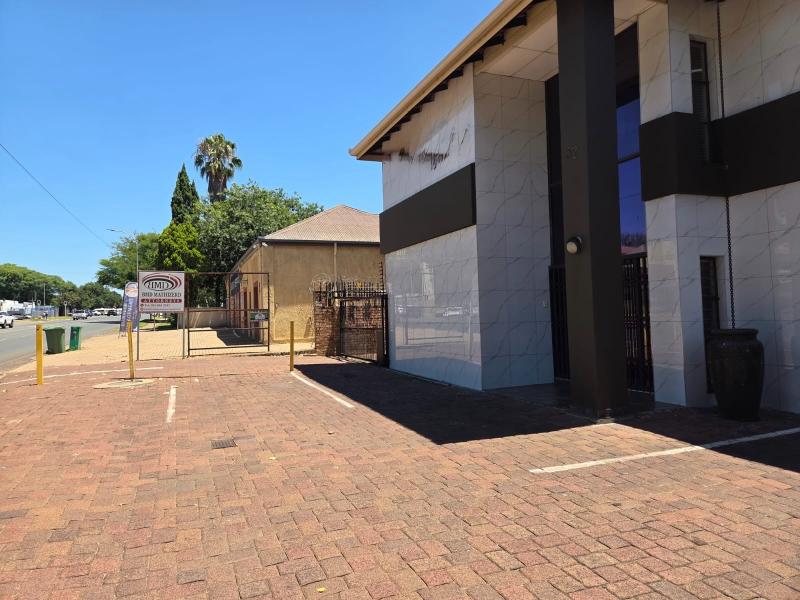 To Let commercial Property for Rent in Middelburg Central Mpumalanga