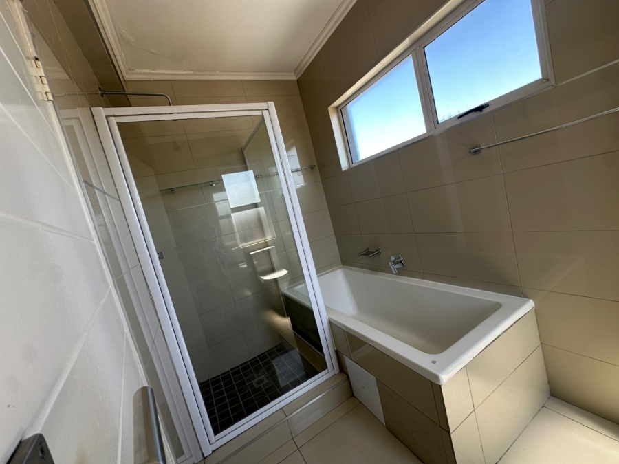 To Let 2 Bedroom Property for Rent in Ben Fleur Mpumalanga