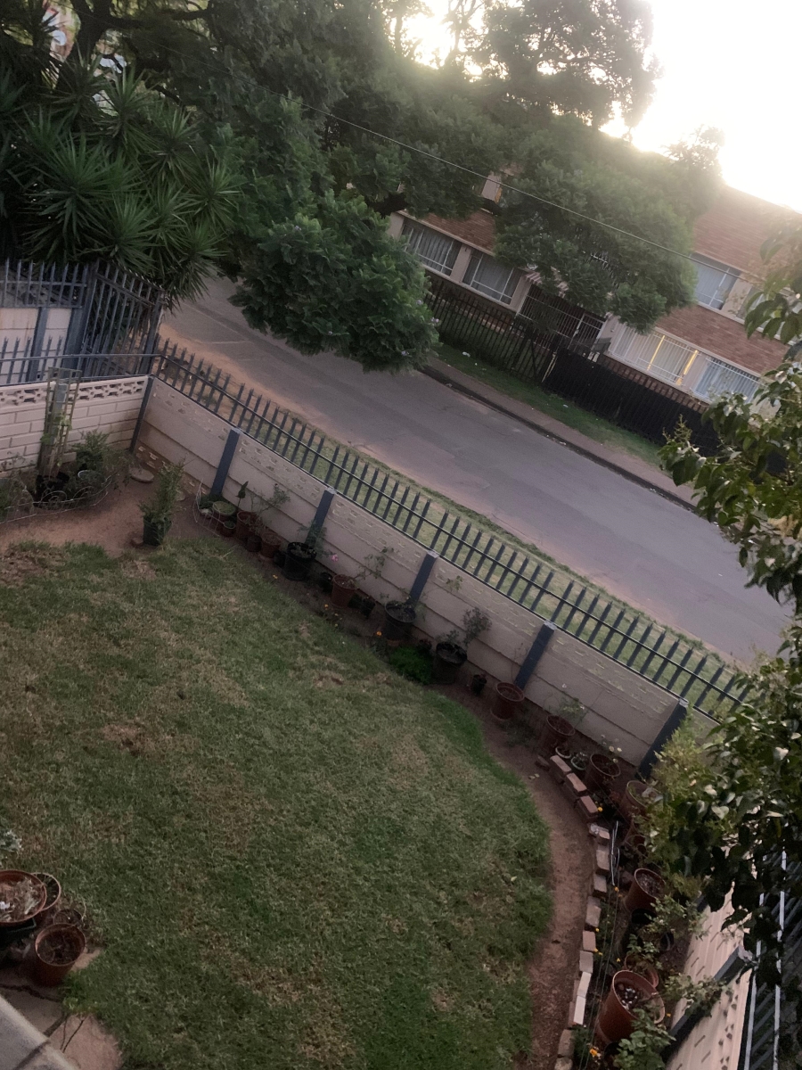 2 Bedroom Property for Sale in Witbank Ext 5 Mpumalanga