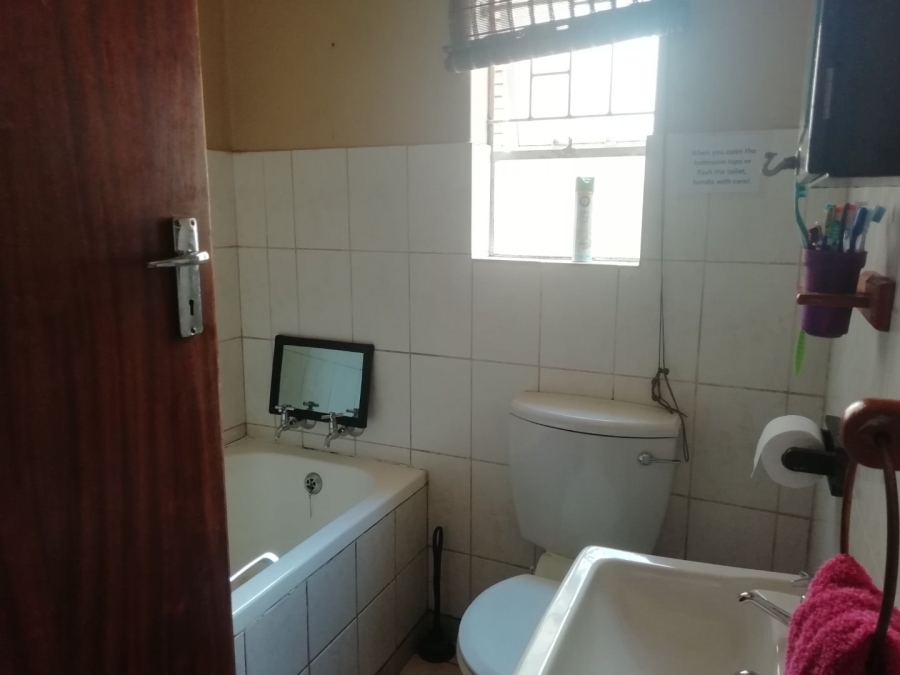 To Let 2 Bedroom Property for Rent in Aerorand Mpumalanga