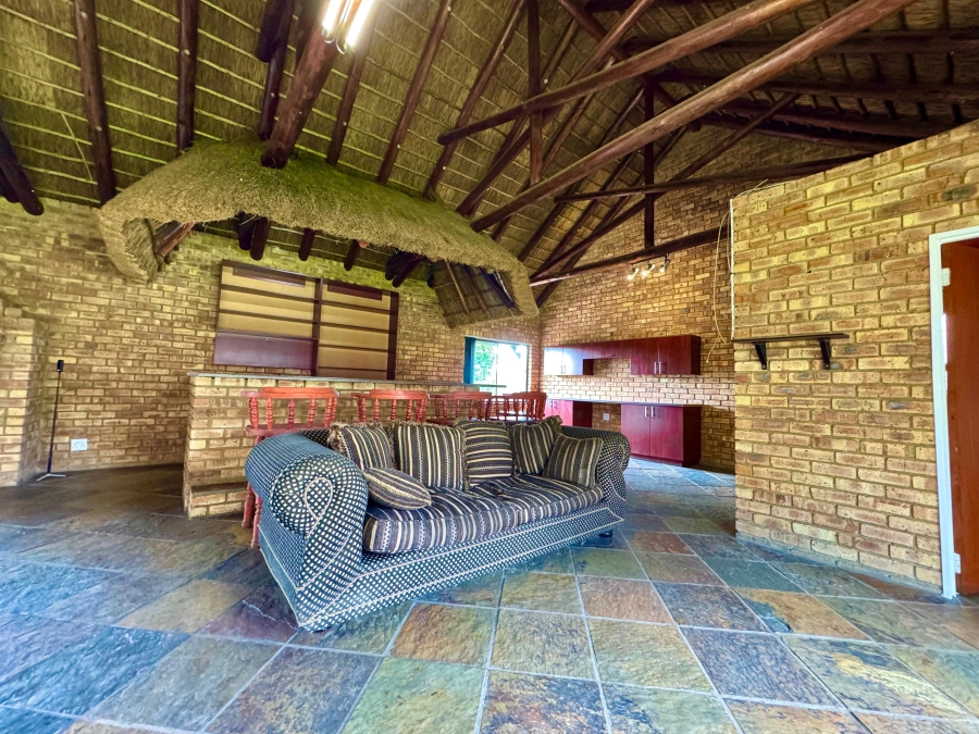 5 Bedroom Property for Sale in Ben Fleur Mpumalanga