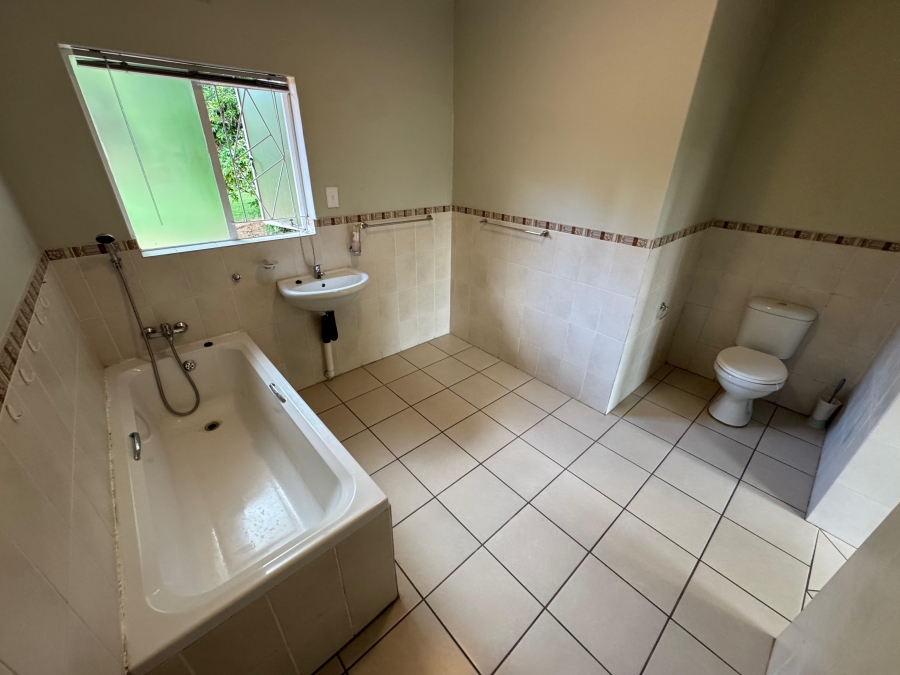 5 Bedroom Property for Sale in Ben Fleur Mpumalanga