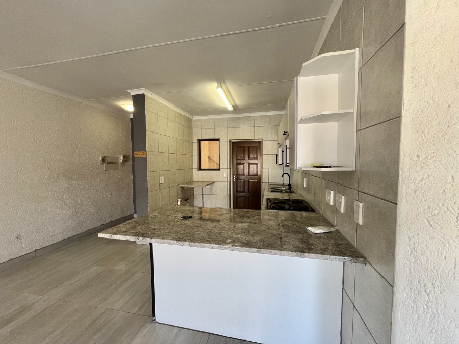 To Let 2 Bedroom Property for Rent in Stonehenge Mpumalanga