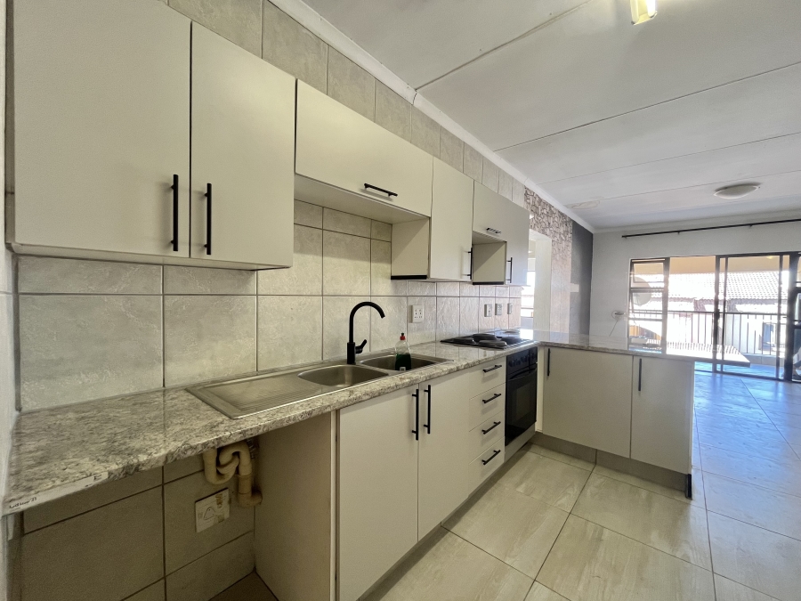 To Let 2 Bedroom Property for Rent in Stonehenge Mpumalanga