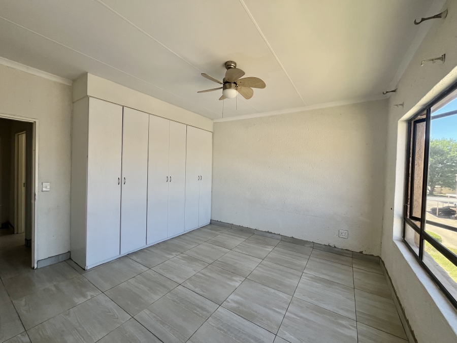 To Let 2 Bedroom Property for Rent in Stonehenge Mpumalanga