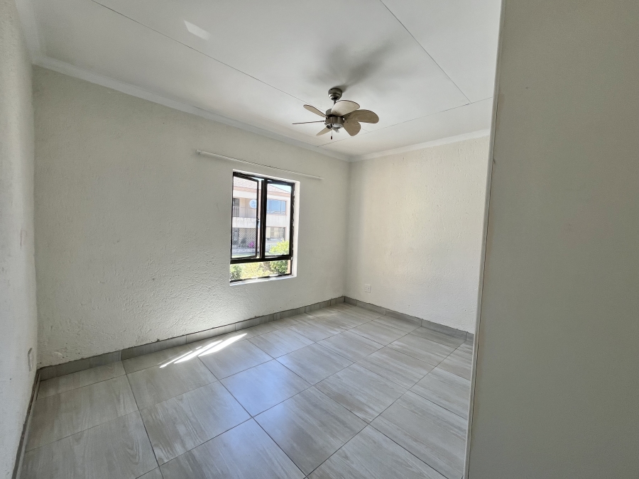 To Let 2 Bedroom Property for Rent in Stonehenge Mpumalanga