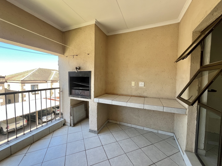 To Let 2 Bedroom Property for Rent in Stonehenge Mpumalanga