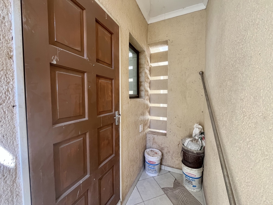 To Let 2 Bedroom Property for Rent in Stonehenge Mpumalanga