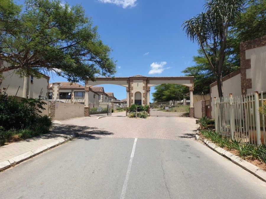 To Let 2 Bedroom Property for Rent in Stonehenge Mpumalanga