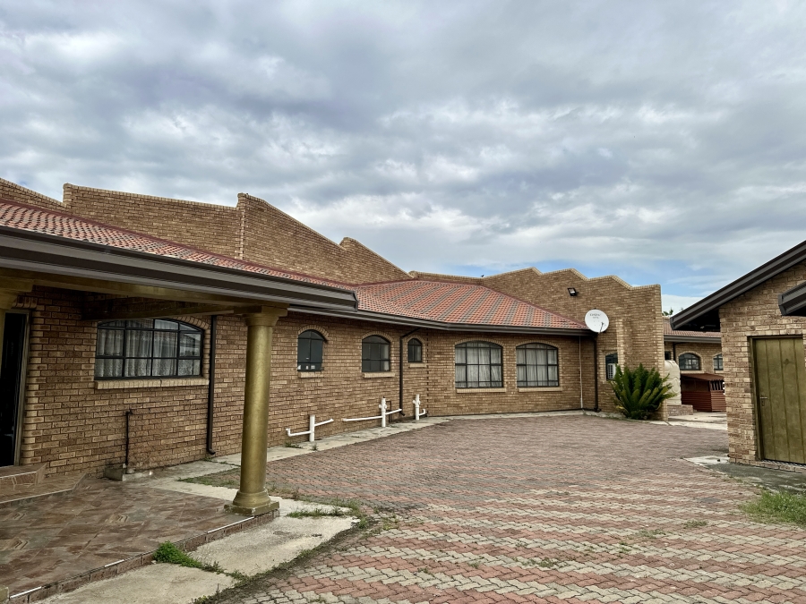 4 Bedroom Property for Sale in Noordrand Mpumalanga