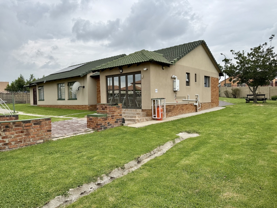 4 Bedroom Property for Sale in Noordrand Mpumalanga