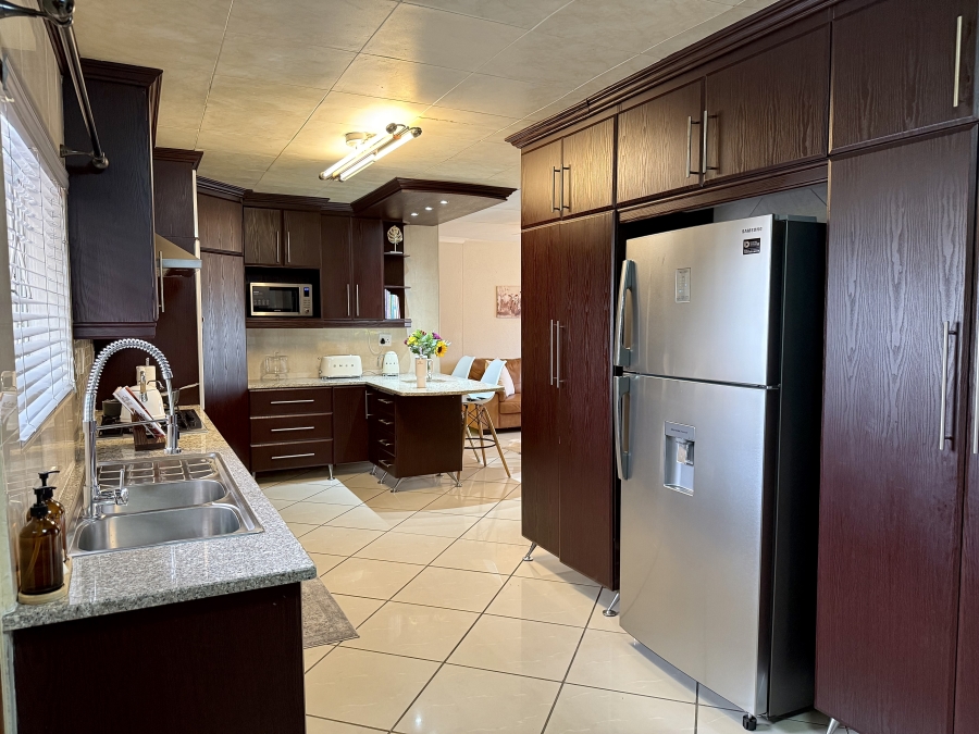 4 Bedroom Property for Sale in Noordrand Mpumalanga