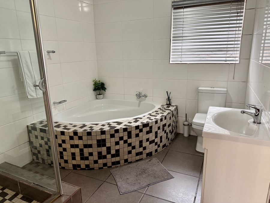 4 Bedroom Property for Sale in Noordrand Mpumalanga