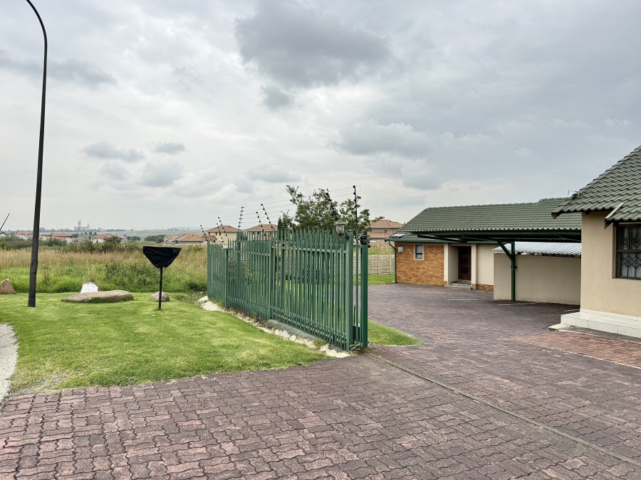 4 Bedroom Property for Sale in Noordrand Mpumalanga