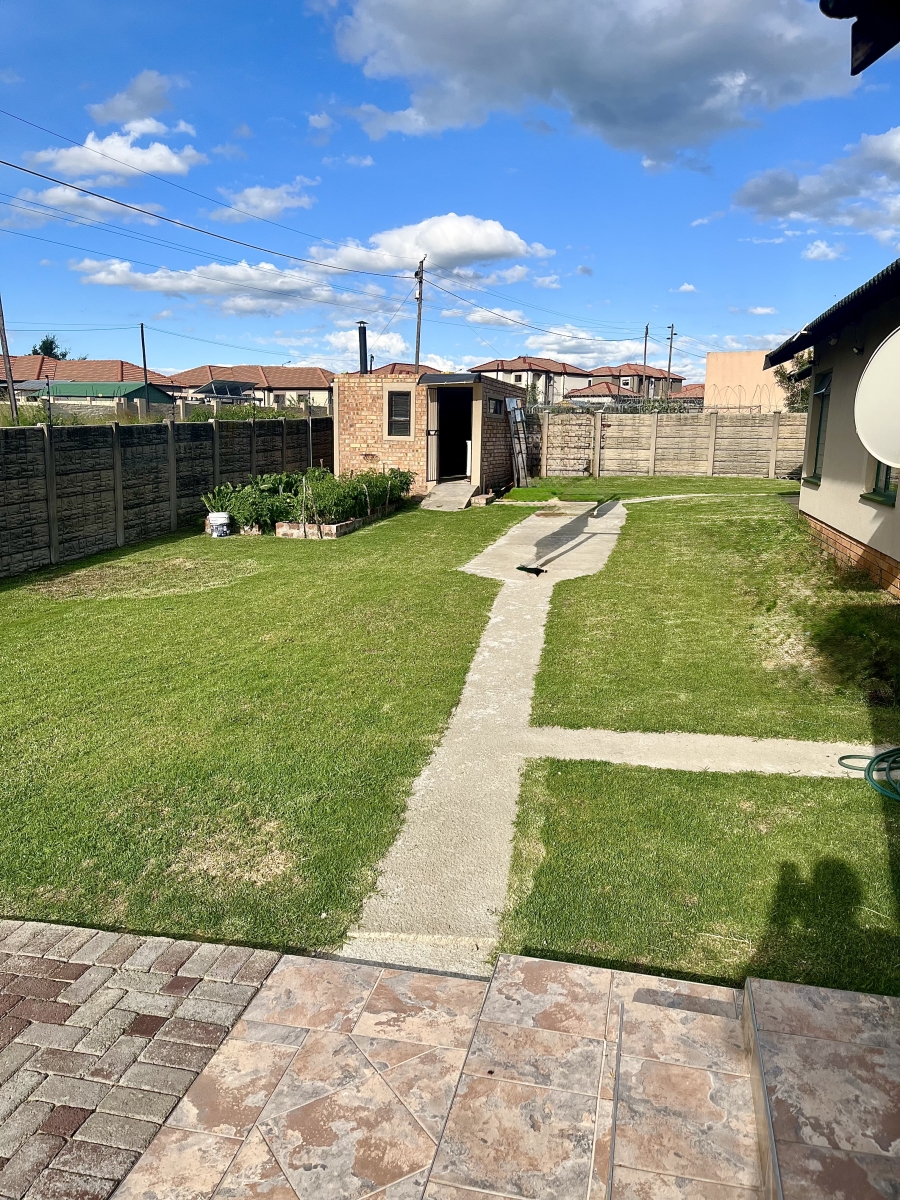 4 Bedroom Property for Sale in Noordrand Mpumalanga
