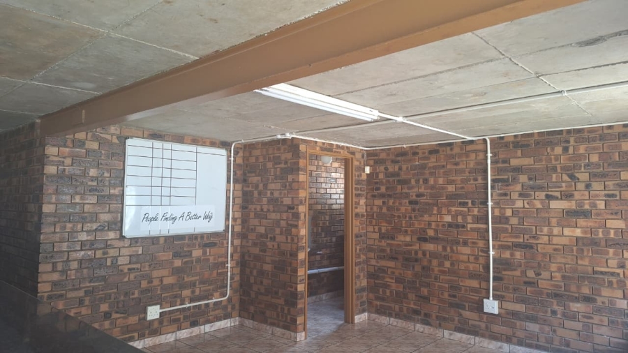 To Let commercial Property for Rent in Nelspruit Industrial Mpumalanga
