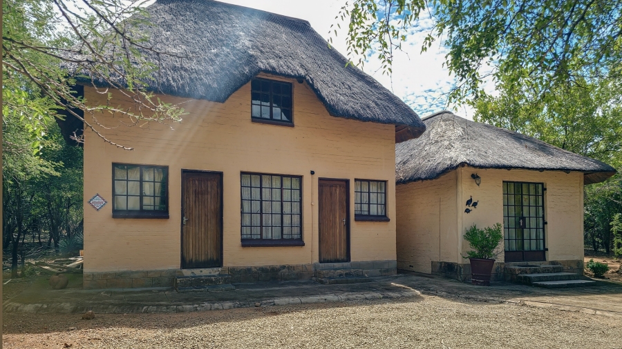 5 Bedroom Property for Sale in Marloth Park Mpumalanga