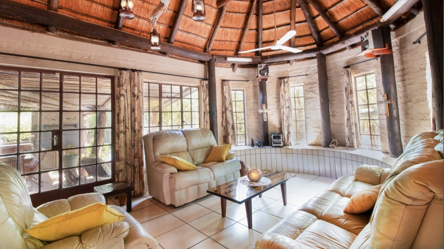 5 Bedroom Property for Sale in Marloth Park Mpumalanga