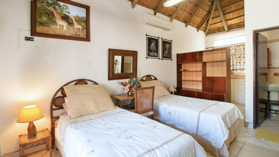 5 Bedroom Property for Sale in Marloth Park Mpumalanga