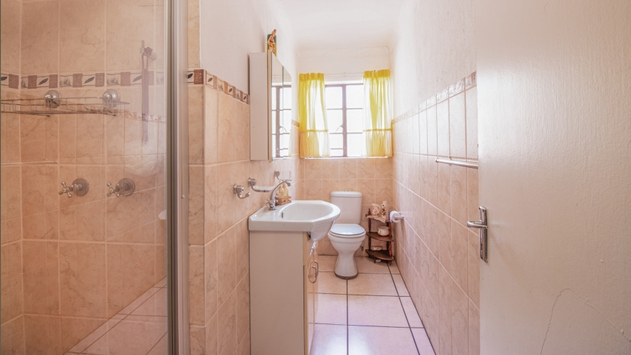 5 Bedroom Property for Sale in Marloth Park Mpumalanga