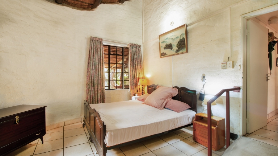 5 Bedroom Property for Sale in Marloth Park Mpumalanga