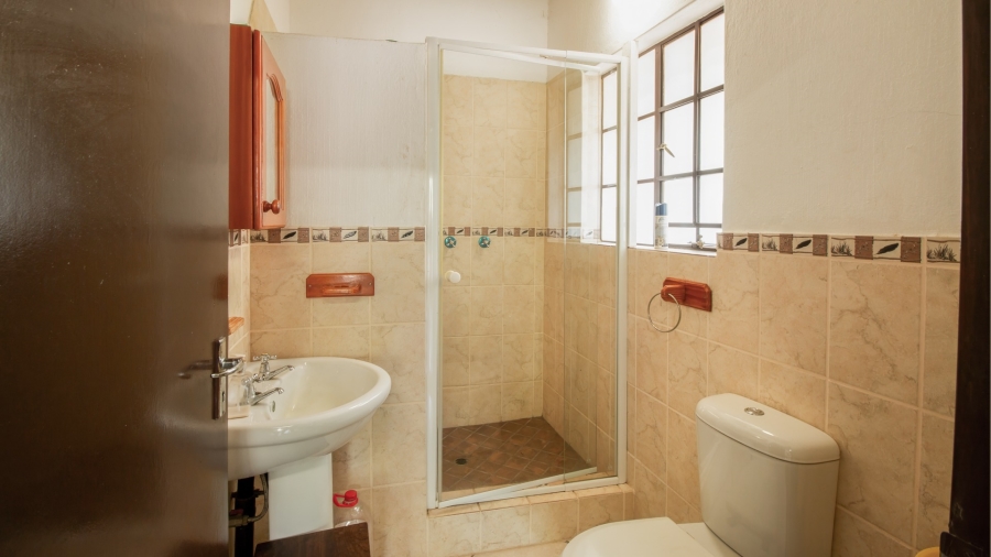 5 Bedroom Property for Sale in Marloth Park Mpumalanga