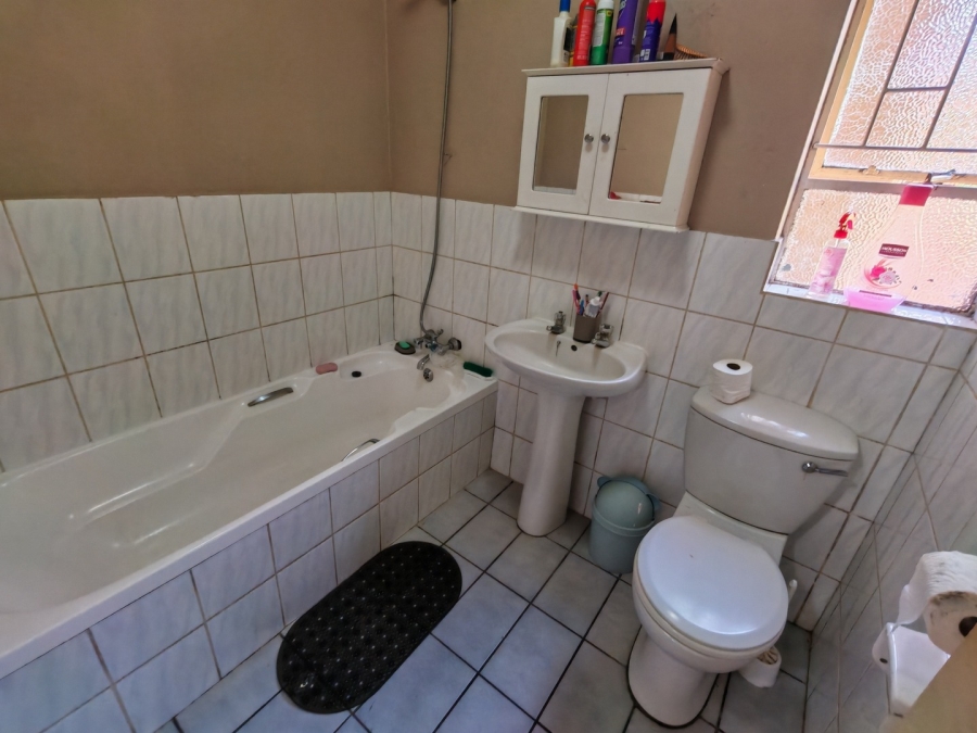 2 Bedroom Property for Sale in Kingsview Ext 1 Mpumalanga