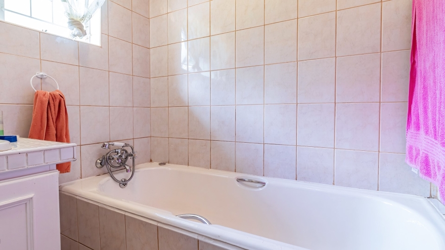 3 Bedroom Property for Sale in Parkville Mpumalanga