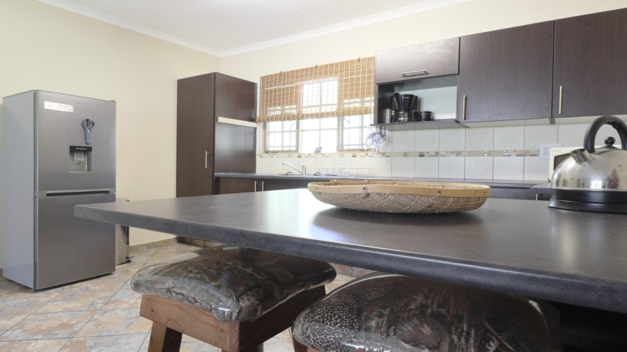 2 Bedroom Property for Sale in Marloth Park Mpumalanga