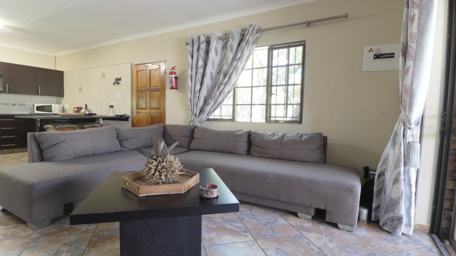 2 Bedroom Property for Sale in Marloth Park Mpumalanga