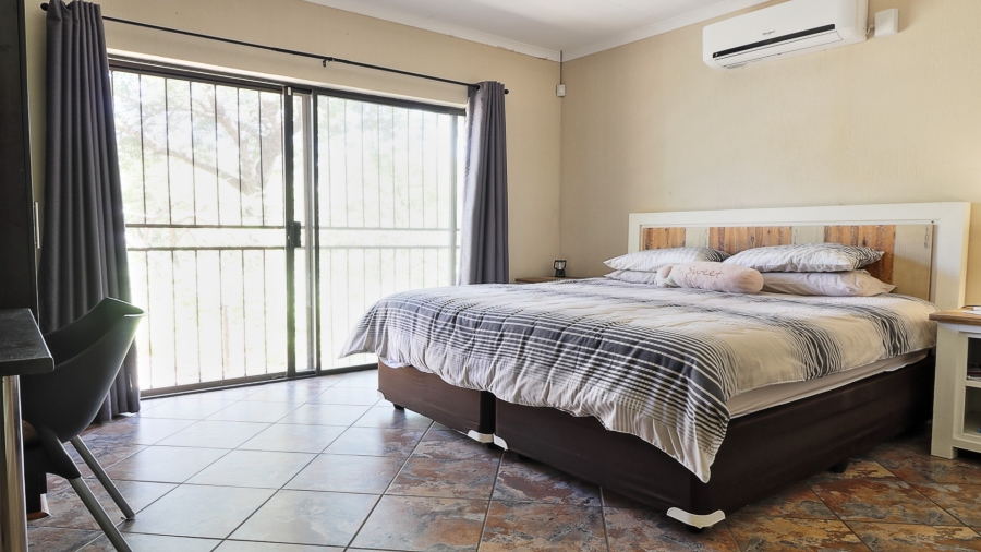 2 Bedroom Property for Sale in Marloth Park Mpumalanga