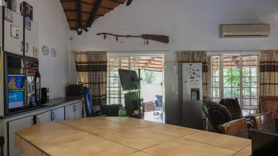 4 Bedroom Property for Sale in Marloth Park Mpumalanga