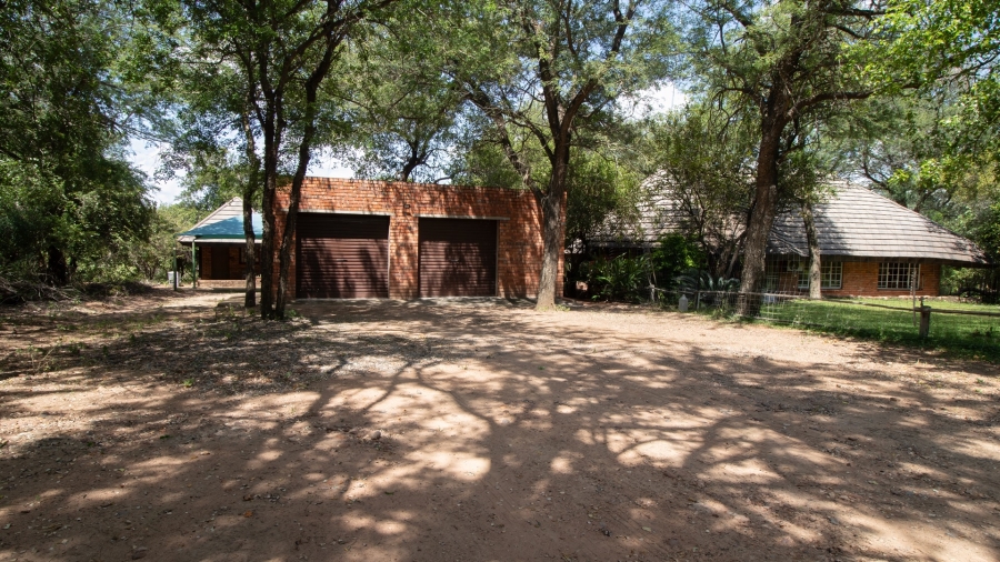 4 Bedroom Property for Sale in Marloth Park Mpumalanga