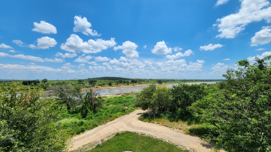 5 Bedroom Property for Sale in Marloth Park Mpumalanga