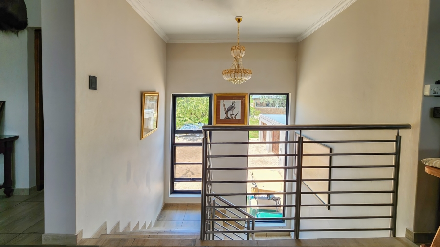 5 Bedroom Property for Sale in Marloth Park Mpumalanga