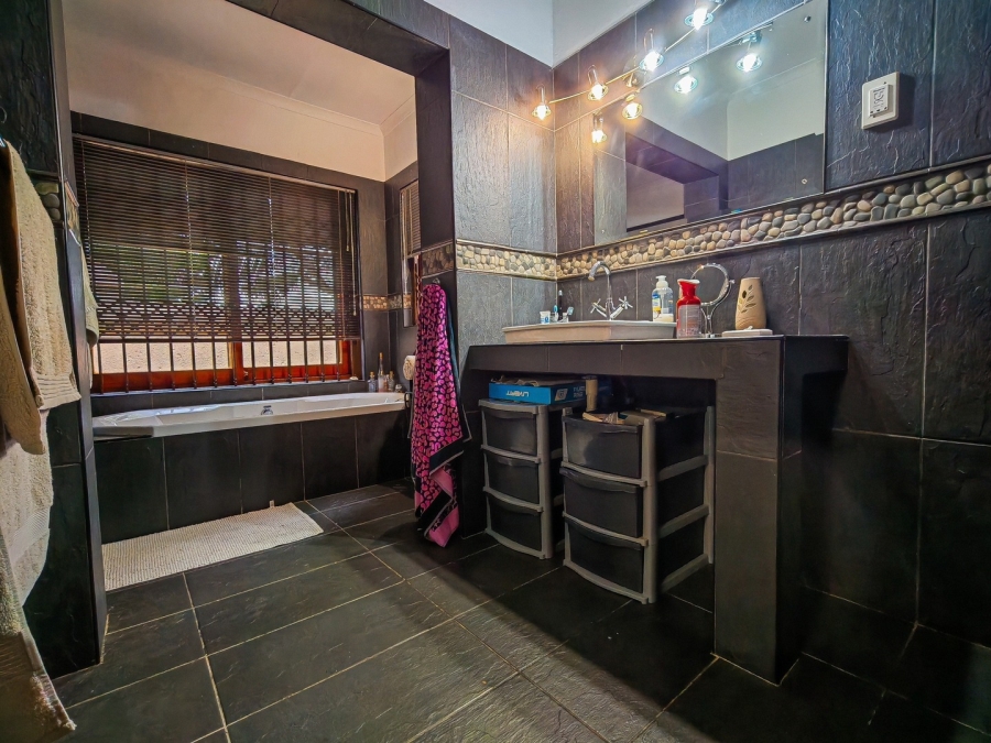 3 Bedroom Property for Sale in White River Ext 18 Mpumalanga